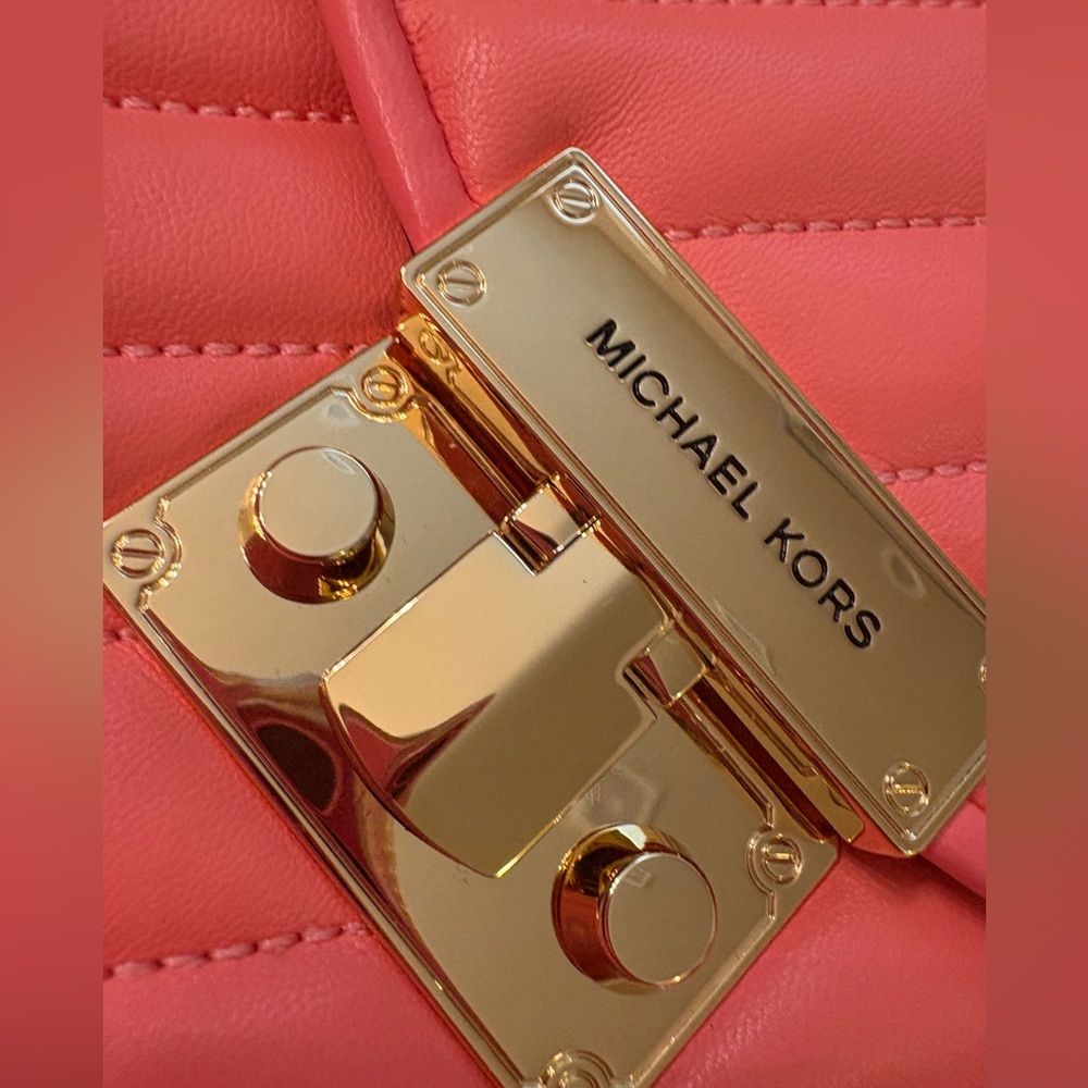 Michael Kors Coral Quilted Chain Crossbody Bag Gold Hardware Summer Shoulder bag - Picture 4 of 8